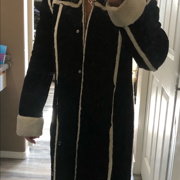 Le cheateau faux fur hooded trench coat - Picture 3 of 4